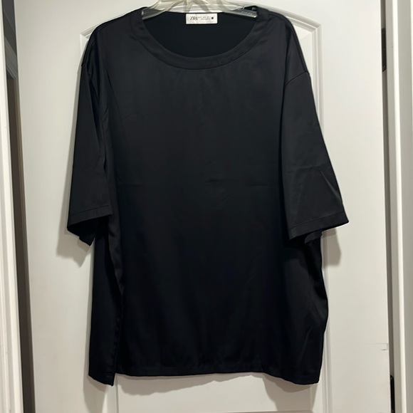 Zara Tops - Zara Black T-Shirt